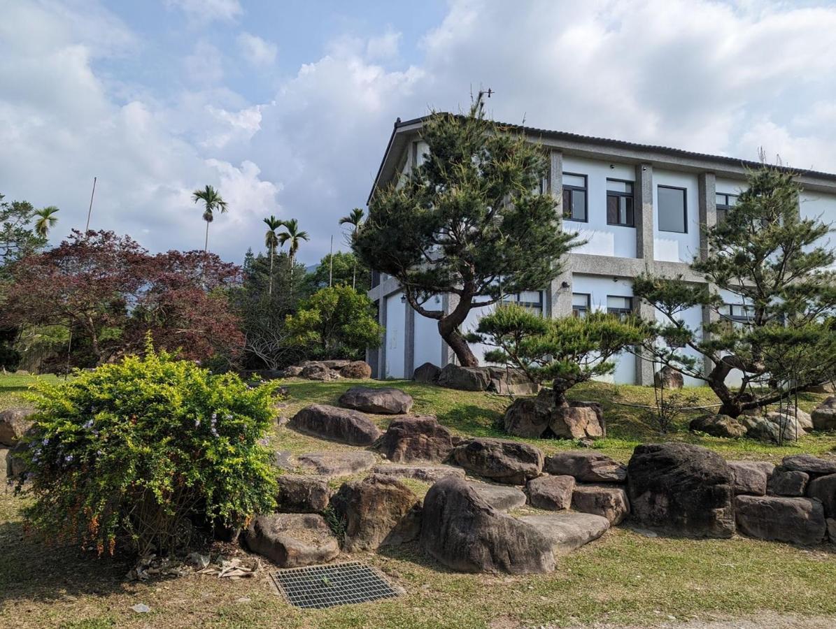 Flying Villa Nantou Buitenkant foto