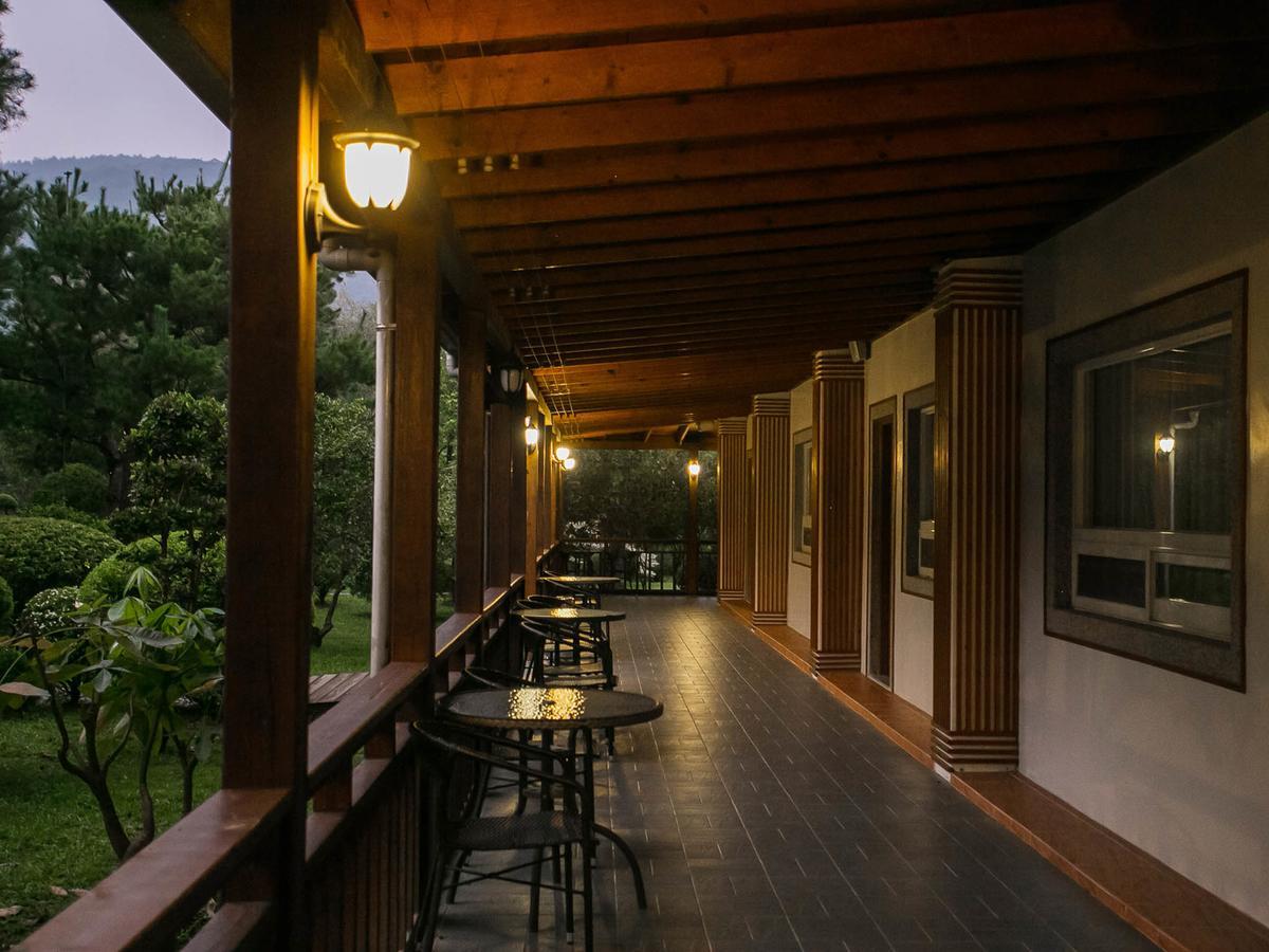 Flying Villa Nantou Buitenkant foto
