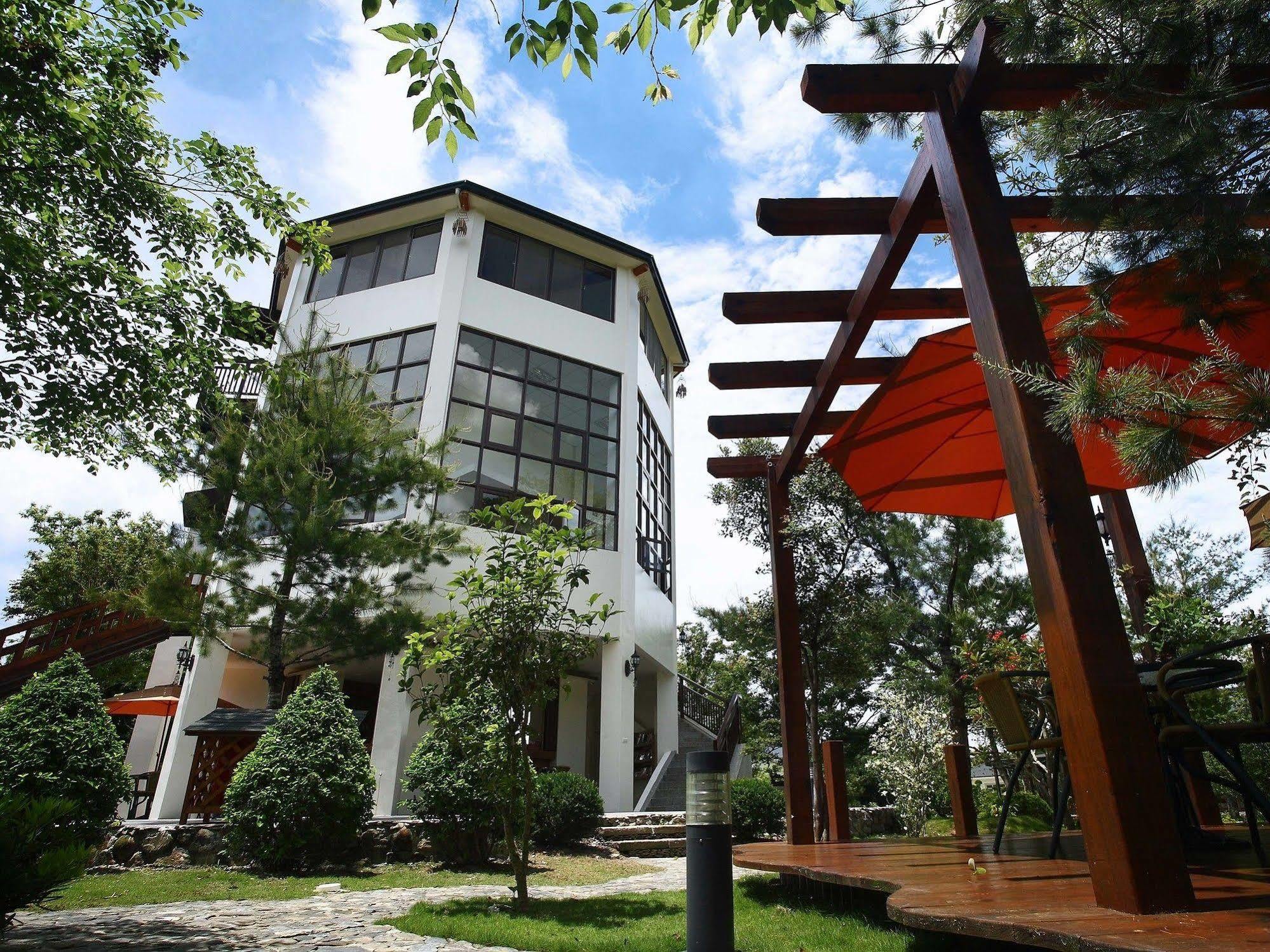 Flying Villa Nantou Buitenkant foto