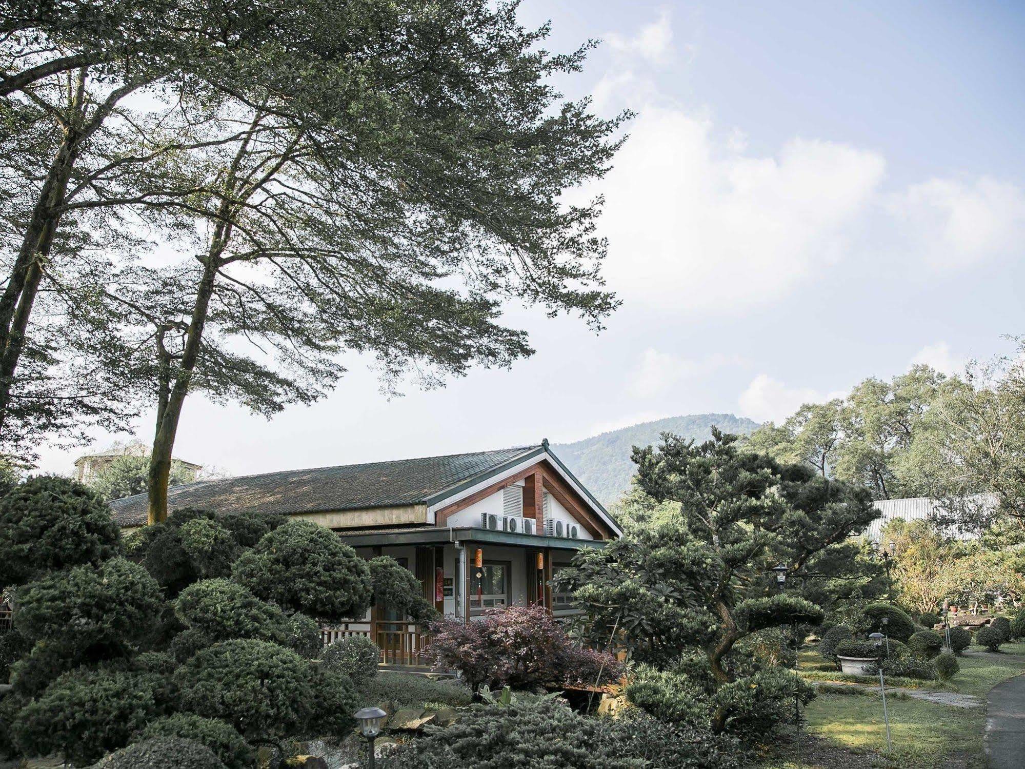 Flying Villa Nantou Buitenkant foto