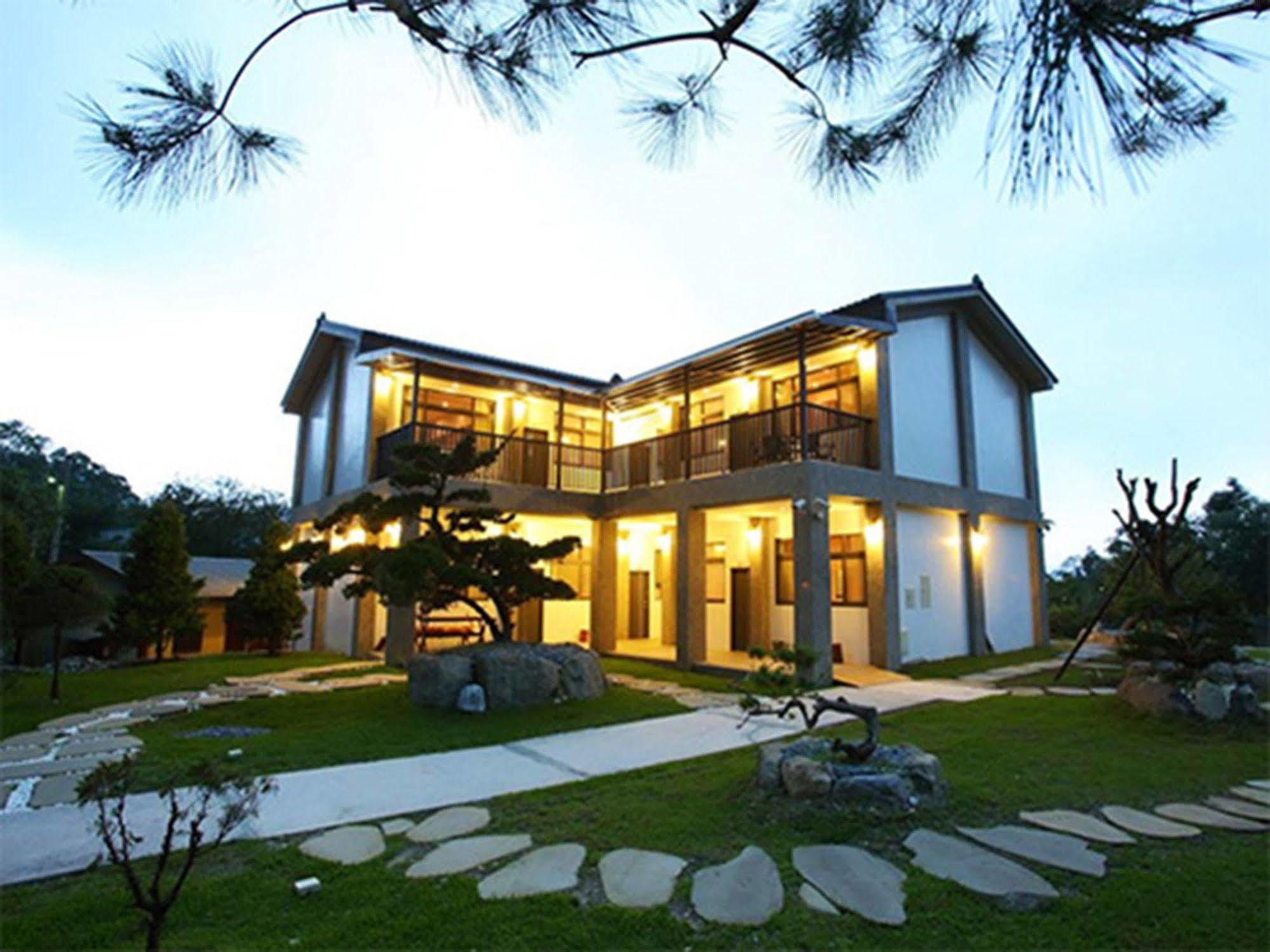 Flying Villa Nantou Buitenkant foto